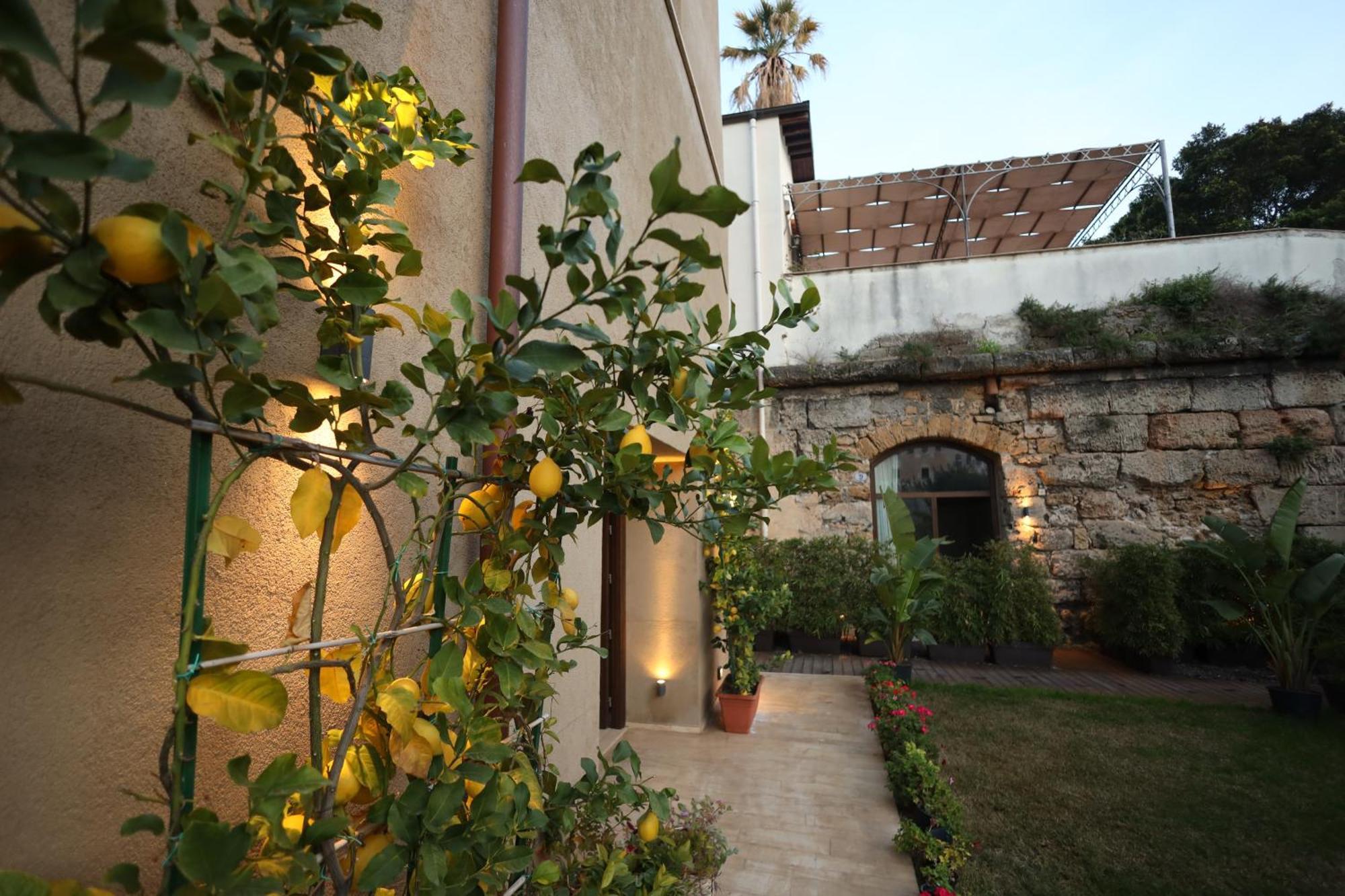 Bastione Spasimo Boutique Hotel Palermo Bagian luar foto